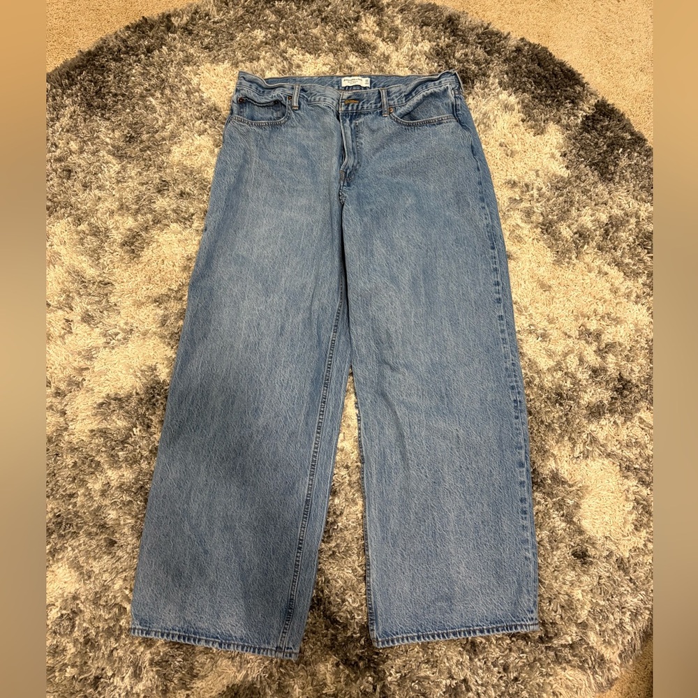 Abercrombie & Fitch Curve Love Low Rise Ultra Loose Jean (Long)